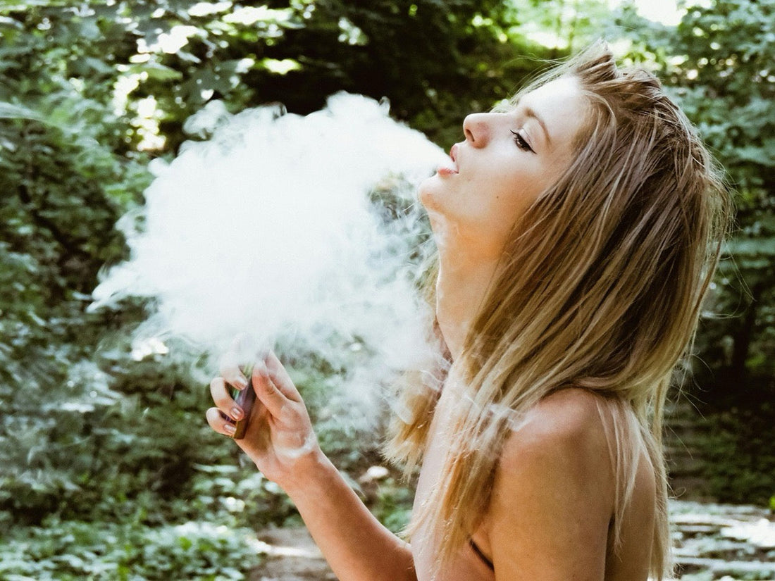 JUUL vs Cigarette: Nicotine Levels, Safety & Side-Effects